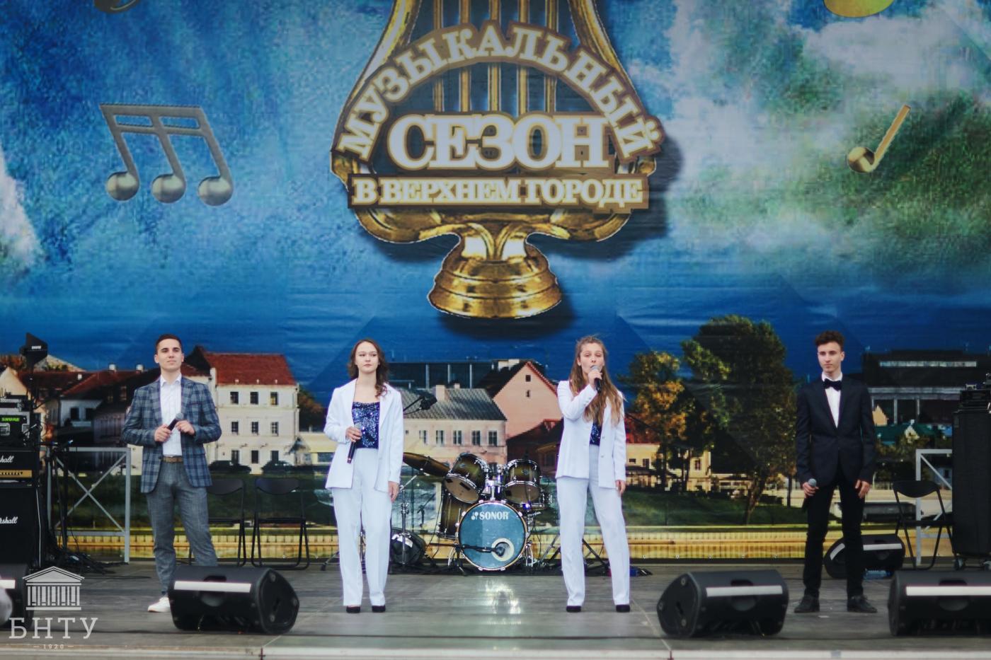 В Верхнем городе состоялось открытие музыкально-туристического сезона 2023 года